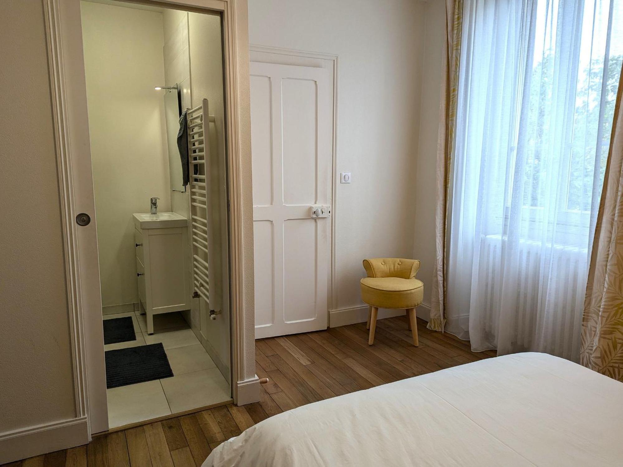 Gite Champetre A Mareau-Aux-Pres: Terrasse, Jardin, Et Confort Pour 6 Personnes - Fr-1-590-140 外观 照片
